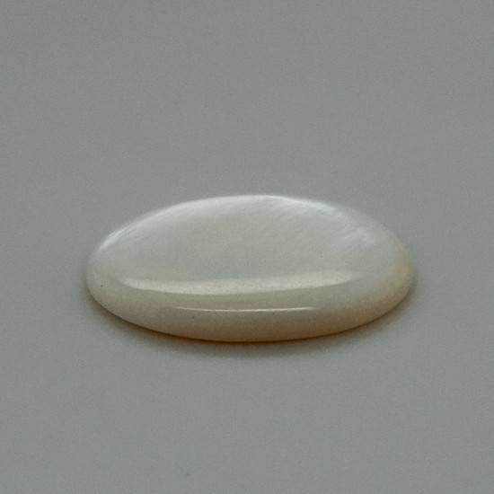 Mother Of Pearl 6.89 Ct Good Quality Mother Of Pearl 6.89 Ct Good Quality